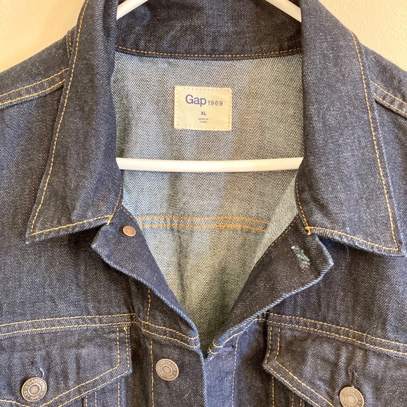🎉 HP! 🎉 Men’s GAP Denim Jacket - Picture 4 of 9